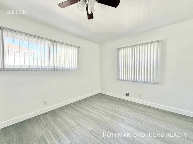 Photo - 5318 Radford Ave Unit 6