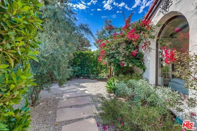 Photo - 1249 Ethel St