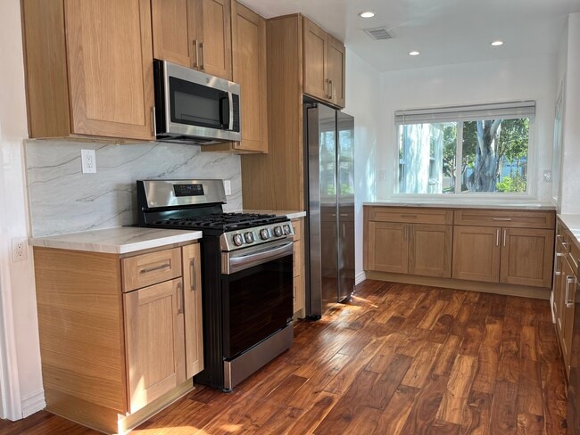 Photo - 2802 Delaware Ave