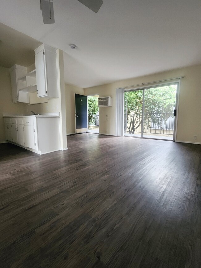 Photo - 12745 Vanowen St Unit 16