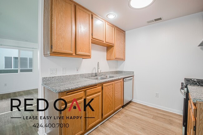 Photo - 326 S Westlake Ave Unit 204