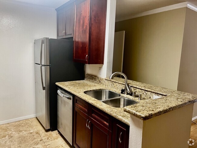 Building Photo - 1621 Hotel Cir S Unit 103 Rental