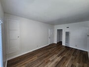 Photo - 4767 San Vicente Blvd Unit 7