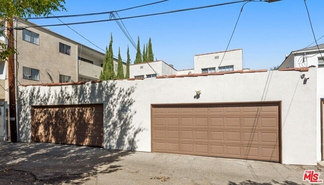 Photo - 1335 S Roxbury Dr