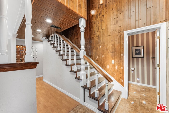 Photo - 18032 Mariner Dr