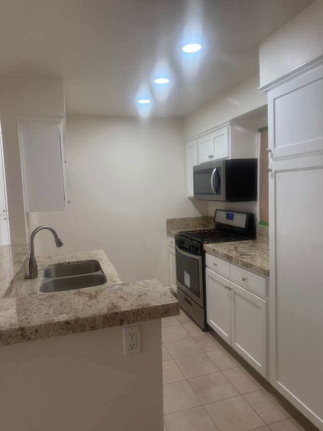 Photo - 1357 Armadale Ave