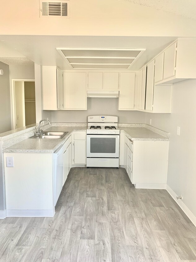 Floor Plan - 1 Bed 1 Bath Plan F