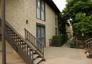 Photo - Los Robles Apartments
