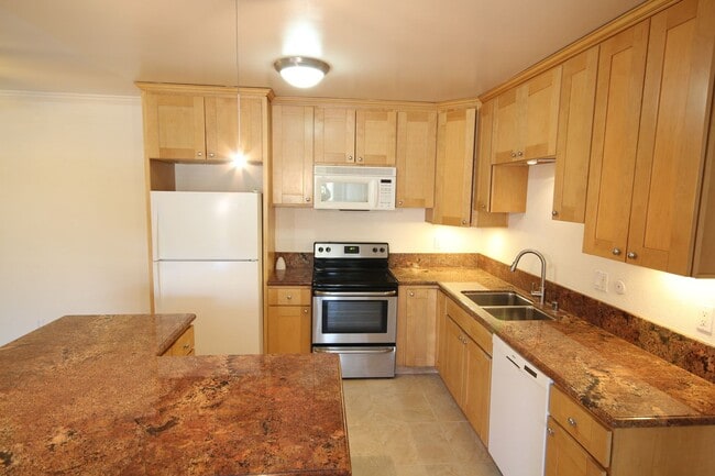 Photo - Huge 2 Bedroom Condo Unit 26
