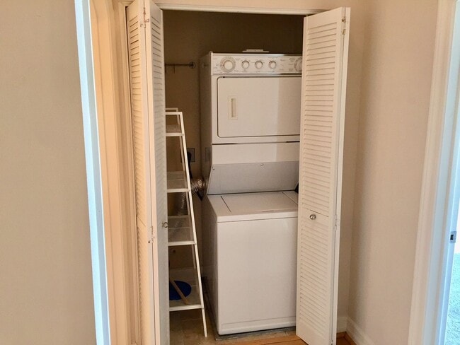 Photo - Large upgraded 1 Bdrm, 1 Bath w/large stor... Unit 307