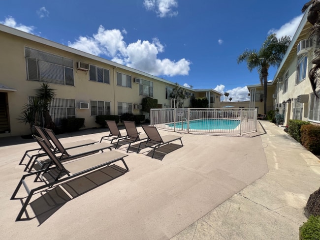 Photo - 4475 Murietta Ave Unit 16