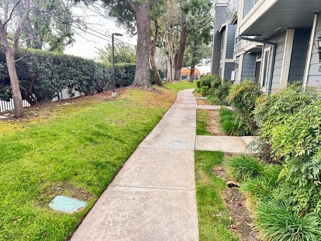 Photo - 8784 Pine Crest Pl