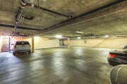 Photo - 1144-15-8 Rosedale Ave Unit 8
