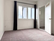 Photo - 1016 W 108th St