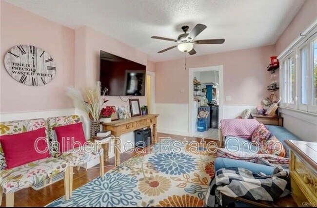Photo - 817 W Palmyra Ave