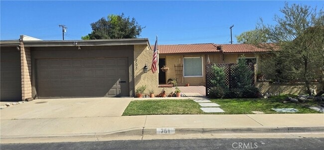 Photo - 751 Vía Los Santos