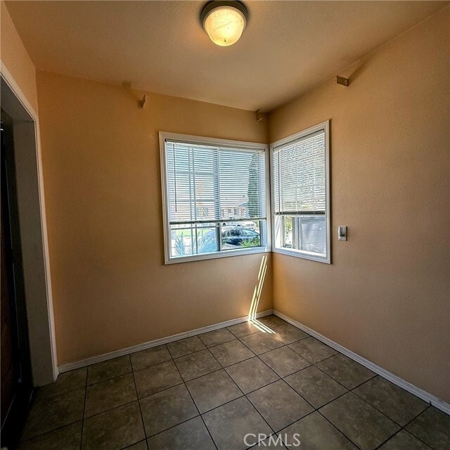 Photo - 4586 W 142nd St