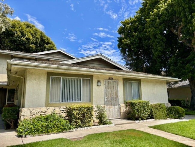 Photo - 2612 Anchor Ave