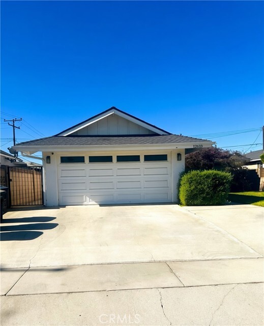 Building Photo - 12610 Maryvine St