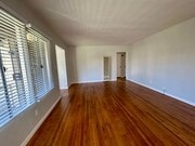 Photo - 3 Bedroom Charmer in the Heart of Pacific ...