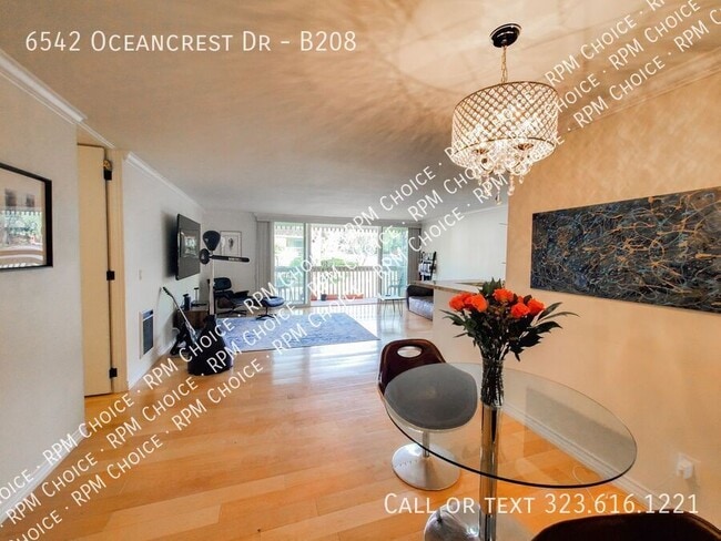 Photo - 6542 Ocean Crest Dr House