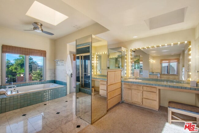 Photo - 24485 Park Granada