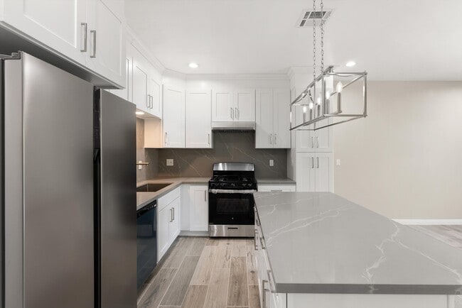 Photo - 10508 Mattock Ave Unit A