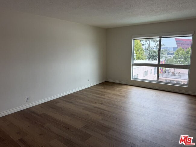 Photo - 970 Palm Ave Unit 216