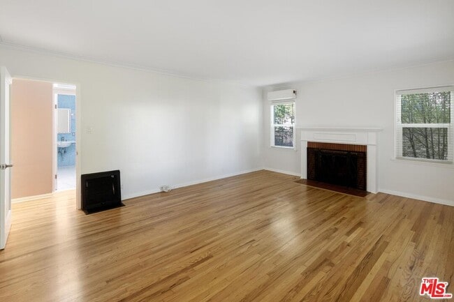 Photo - 4281 Motor Ave