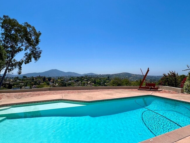House On Top of the Hill with Gorgeous 360... - House On Top of the Hill with Gorgeous 360...