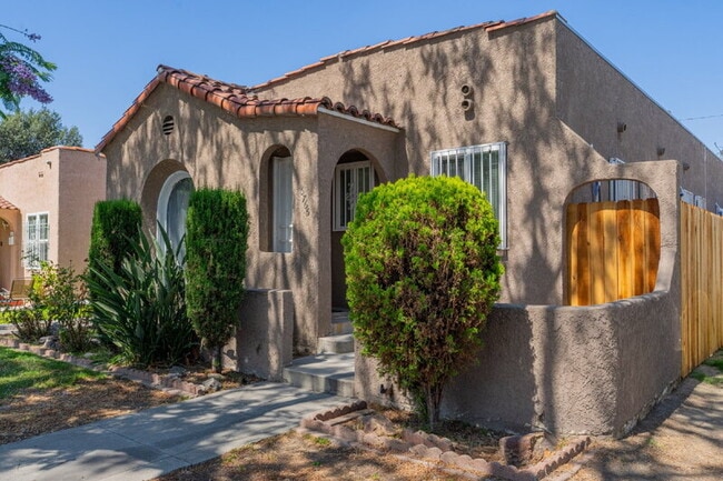 Building Photo - 6765 Lemon Ave