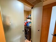 Laundry closet - 1247 E Wilson Ave Unit 14