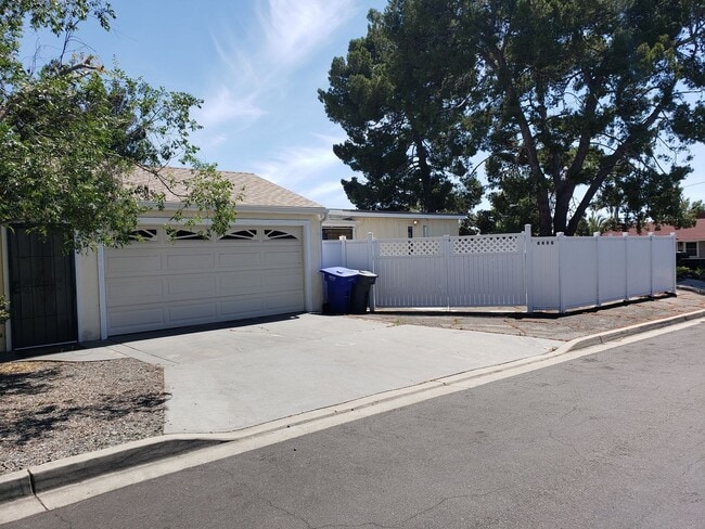 Photo - 3870 Unit 4490-C