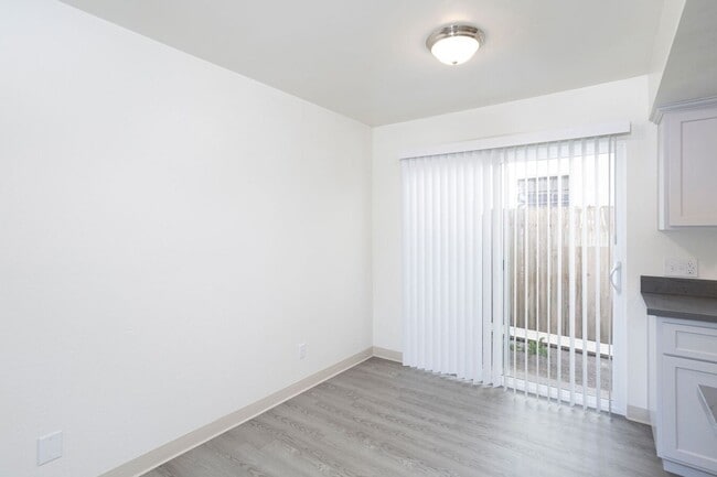 Photo - Fabulous Fully Updated 2BR/1.5BA in the heart of Guadalupe! Unit 4641