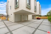 Photo - 10742 Hortense St Condo Unit 5