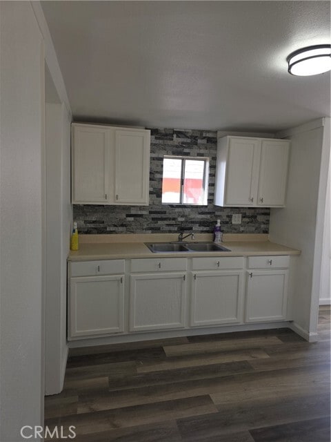 Photo - 1387 W 6th St