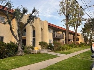 Building Photo - 1315 Magnolia Ave Unit 02