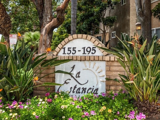 Photo - Beautiful Upper Level Condominium Home Unit G