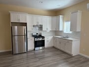 Photo - Renovated studio ADU in an excellent area ... House