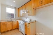 Photo - 336 W Lexington Dr Unit A