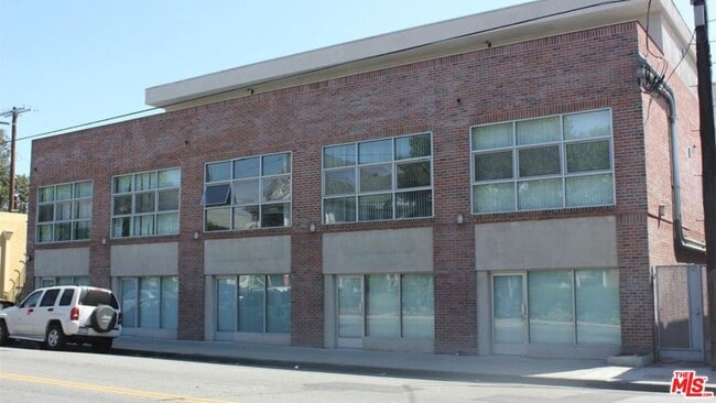 Photo - 922 W 23rd St Unit 101