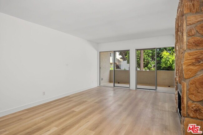 Photo - 16169 Sunset Blvd Unit 203