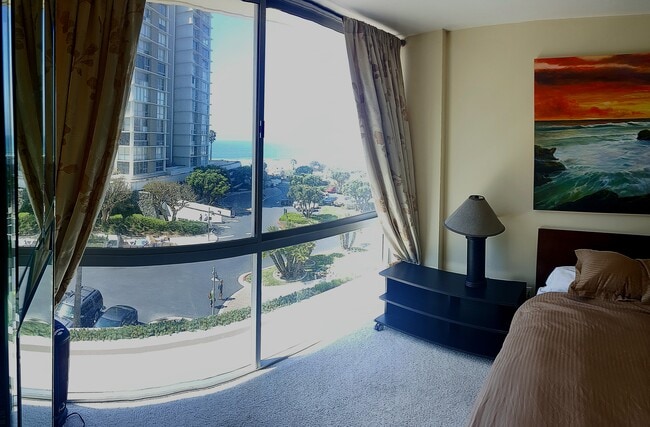 Photo - 1710 Avenida del Mundo Unit Coronado Shores 3/3 Oceanview