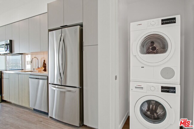 Photo - 200 N Vermont Ave Unit 345