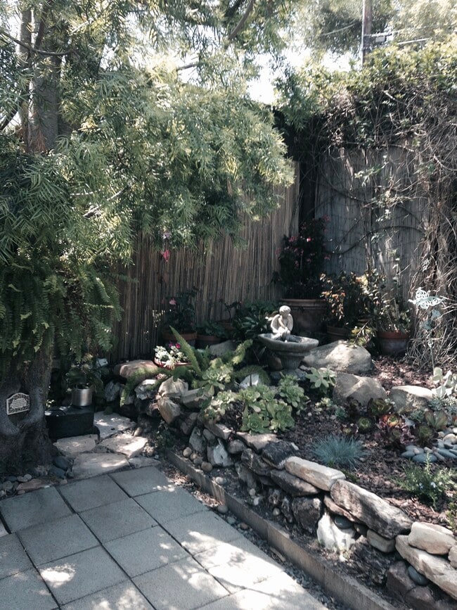 Garden - 2879 Exeter Pl Unit Private Garden