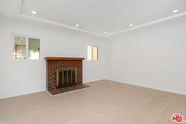 Photo - 2316 Selby Ave