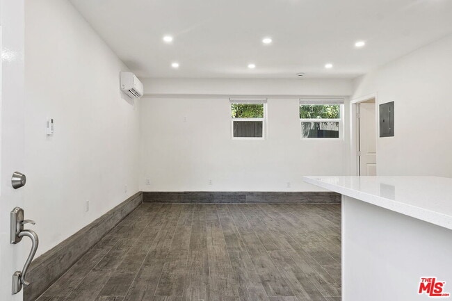 Photo - 10679 W Olympic Blvd