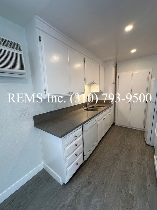 Photo - 16903 S Vermont Ave Unit D