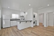 Photo - w1704 Unit B