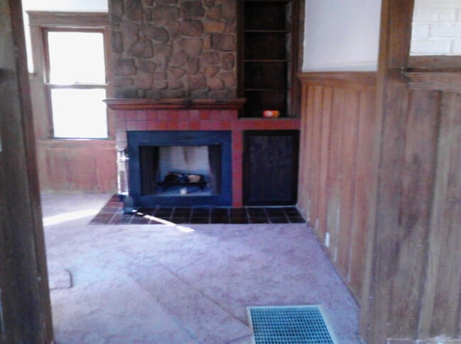 Photo - 523 Beryl St